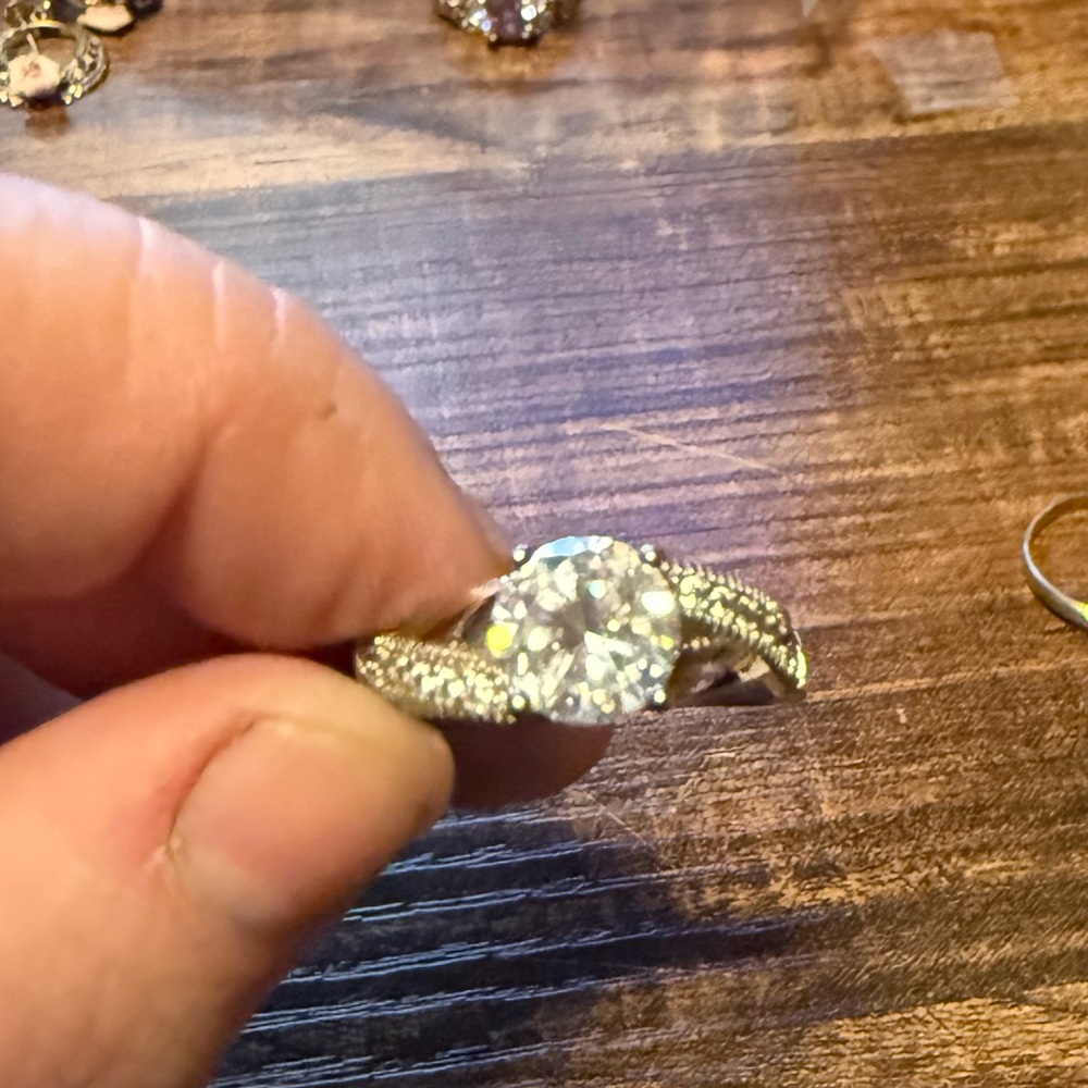Elegant Silver Diamond Ring